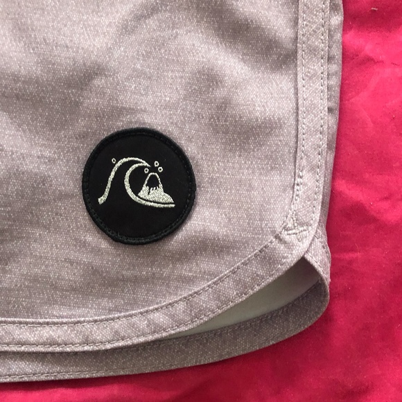 Quiksilver board shorts 36 - Picture 6 of 6